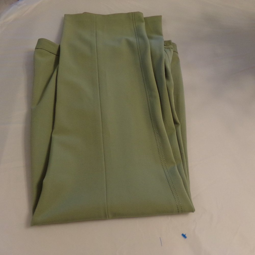 Dress Pants Size 8 by The Look Randolph Duke